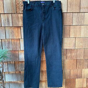 EUC NYDJ Black Stretch Denim Jeans with Embellished Back Pockets in Women's 16